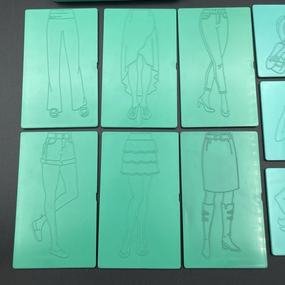 2015 Kahootz Fashion Plates Drawing Set Purple Teal Mix Match Plates Guide